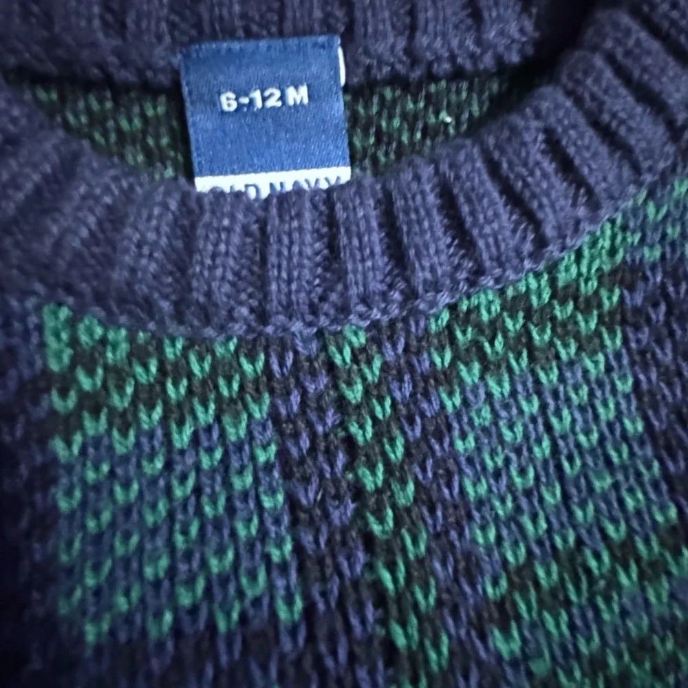 Old Navy Kids Plaid sweater Set - Navy and Green
